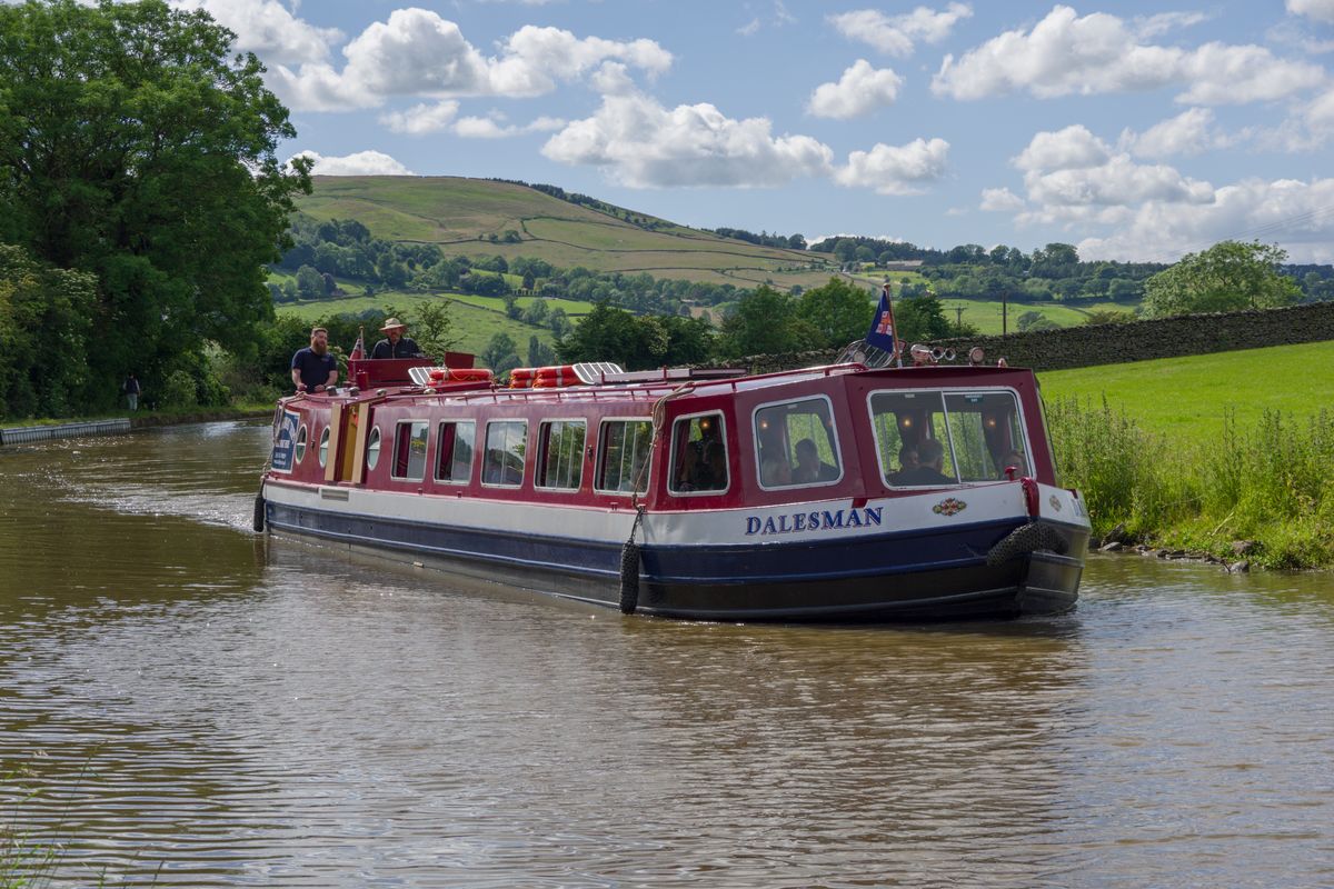 Leeds and Liverpool Canal Sunday Roast Dinner Cruise for Two