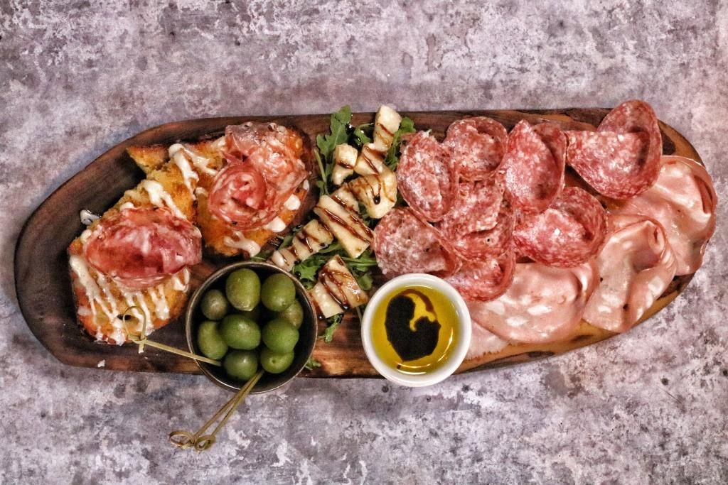 Veeno Italian Food and Wine Pairings for Two
