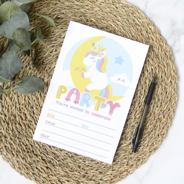 Sleepy Unicorn Party Invites (10pk)